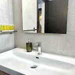 Sealine شقة *